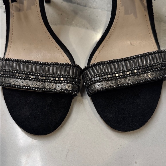 Vince Camuto Black Fringe Heels with Silver Accents Size 8.5 3” Heel - Picture 3 of 7